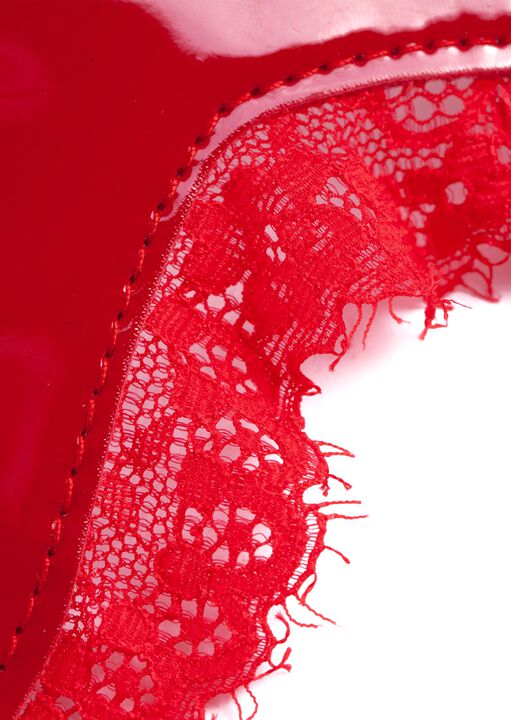 High Gloss and Lace Eyemask image number 3.0